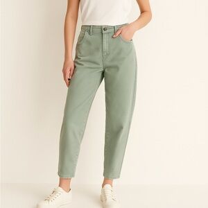 Women's light barrel Jeans in Light green S 💯 Cotton like new